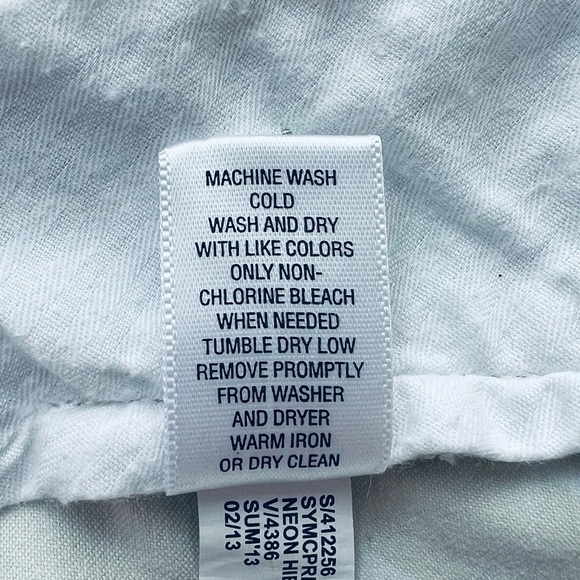 Banana Republic Milly Collection Shorts, Filigree patterned, ladies Size 0. - Picture 10 of 16